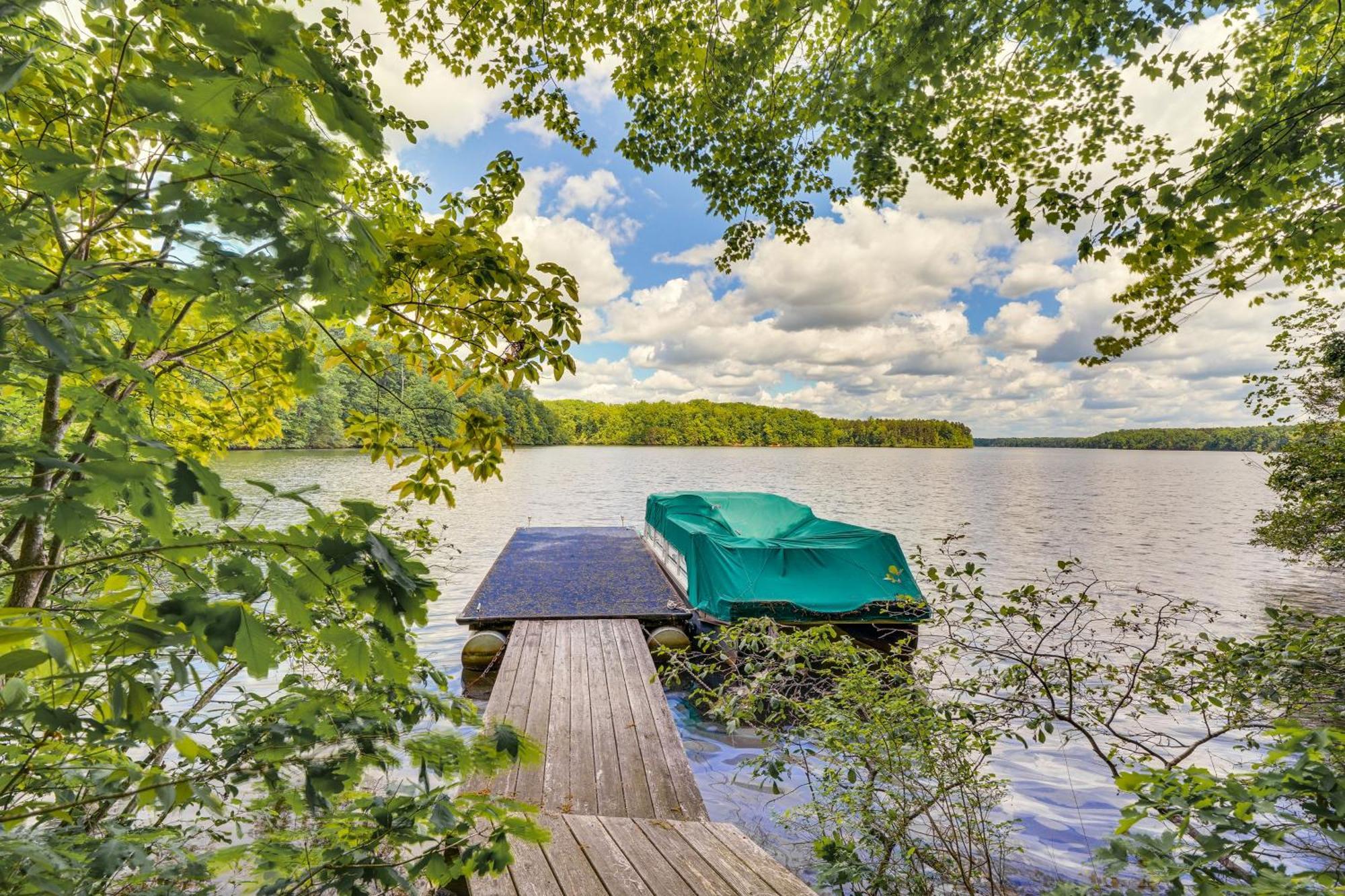 Stunning Lakefront Roxboro Home With Private Dock! Экстерьер фото